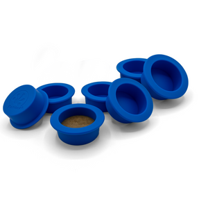 Pangea Large Silicone Gecko Feeding Cups - 6 Pack blue with food.